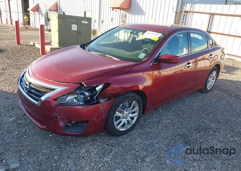 2015 Nissan Altima 2.5/2.5 S/2.5 Sl/2.5 Sv из США, поврежденный, VIN 1N4AL3AP1FN390407